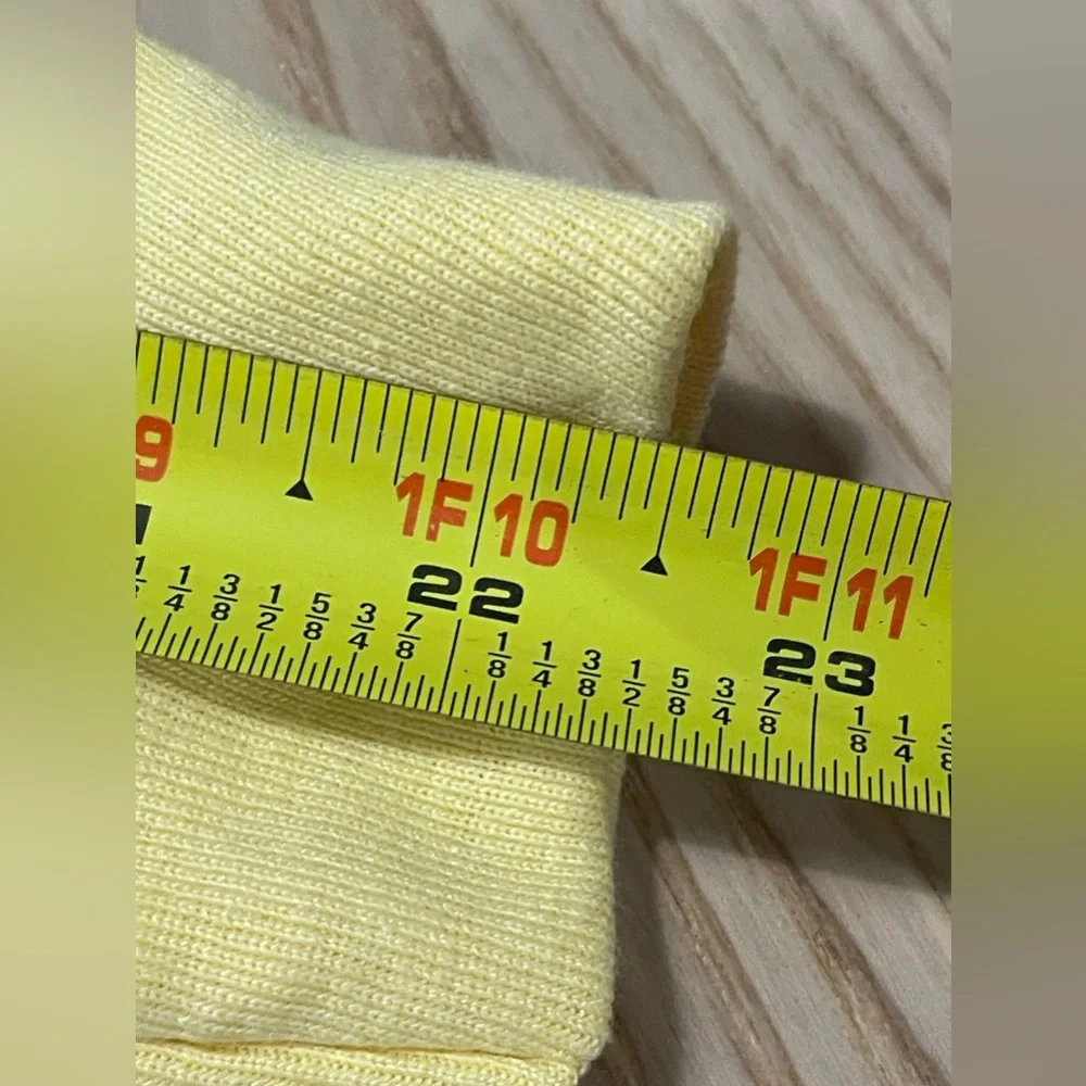 Vintage 1997 Fruit Of The Loom Pale Yellow Sweatshirt‎ 10/12